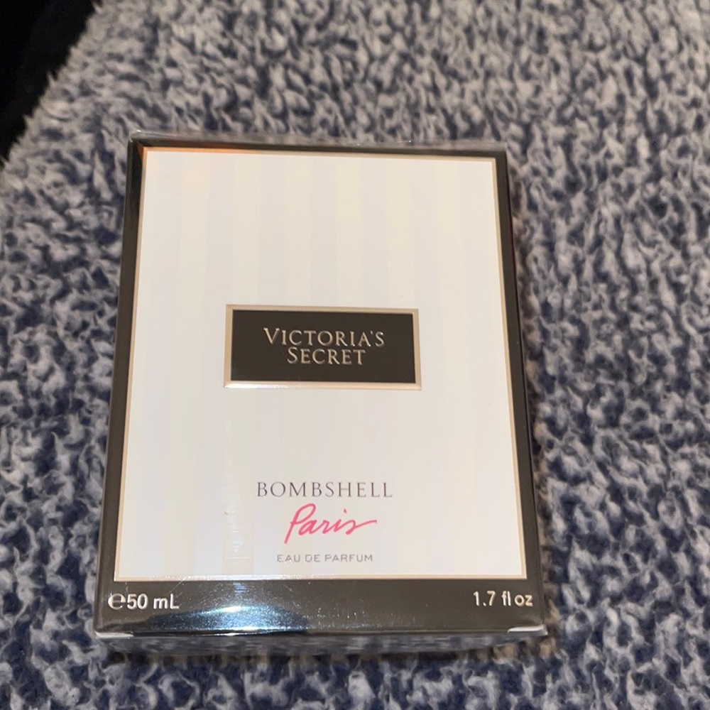 Victoria Secret Bombshell Paris 1.7fl Oz